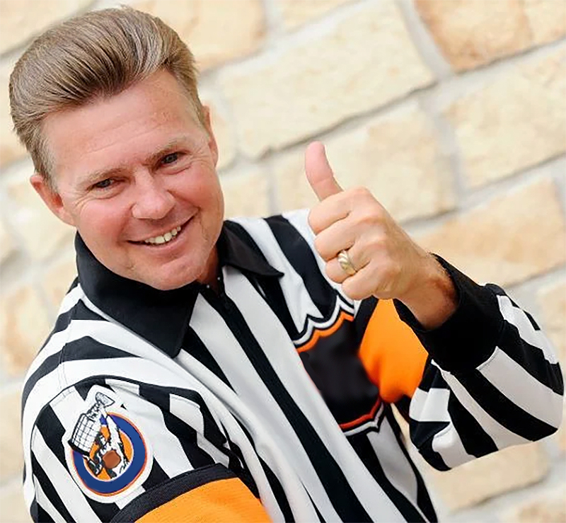 Kerry Fraser NFL referee legend giving the thumbs-up