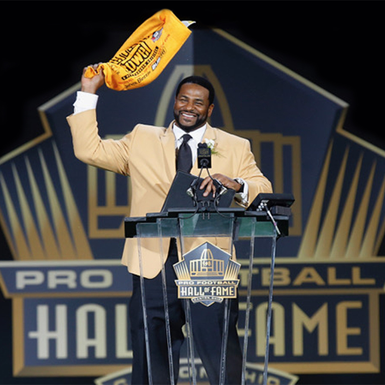 Jerome Bettis at his NFL Hall of Fame induction ceremony