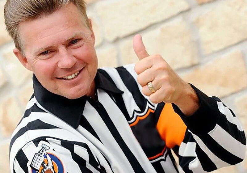 Kerry Fraser NFL referee legend giving the thumbs-up